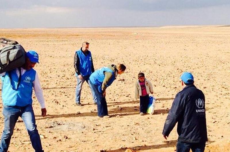 Czteroletni syryjski chłopiec samotnie przeszedł przez pustynię