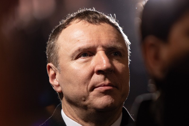 W marcu został odwołany z funkcji szefa TVP, wrócił w kampanii Andrzeja Dudy. Na jego ślubie była cała śmietanka PiS. Jacek Kurski znów ma swoje pięć minut.