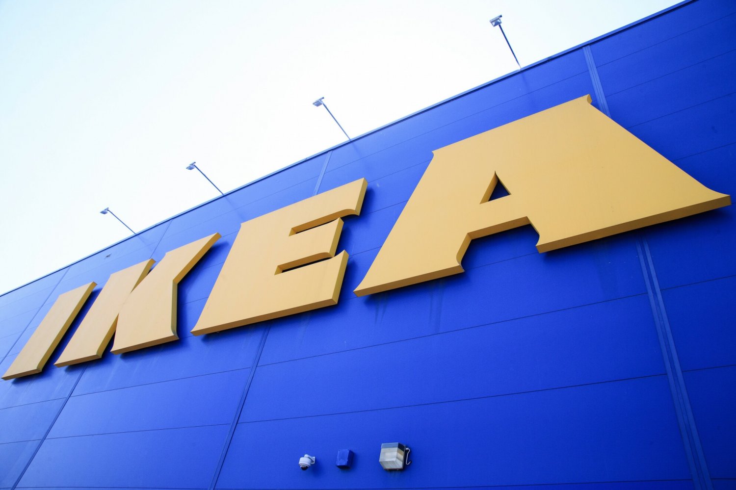 Sąd uniewinnił kierowniczkę IKEA, która zwolniła pracownika za wpis atakujący społeczność LGBT.