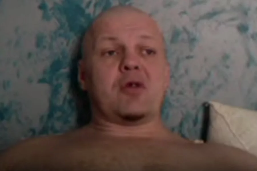 Artur Binkowski pisał o "lewakach, judaszach, zatrutych mózgach".