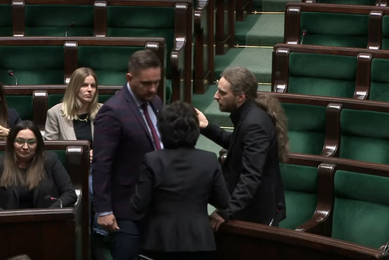 Awantura w Sejmie w trakcie debaty o aborcji. Musiała interweniować marszałek Witek.