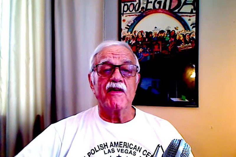 Kadr z ostatniego wideo felietonu Jana Pietrzaka.