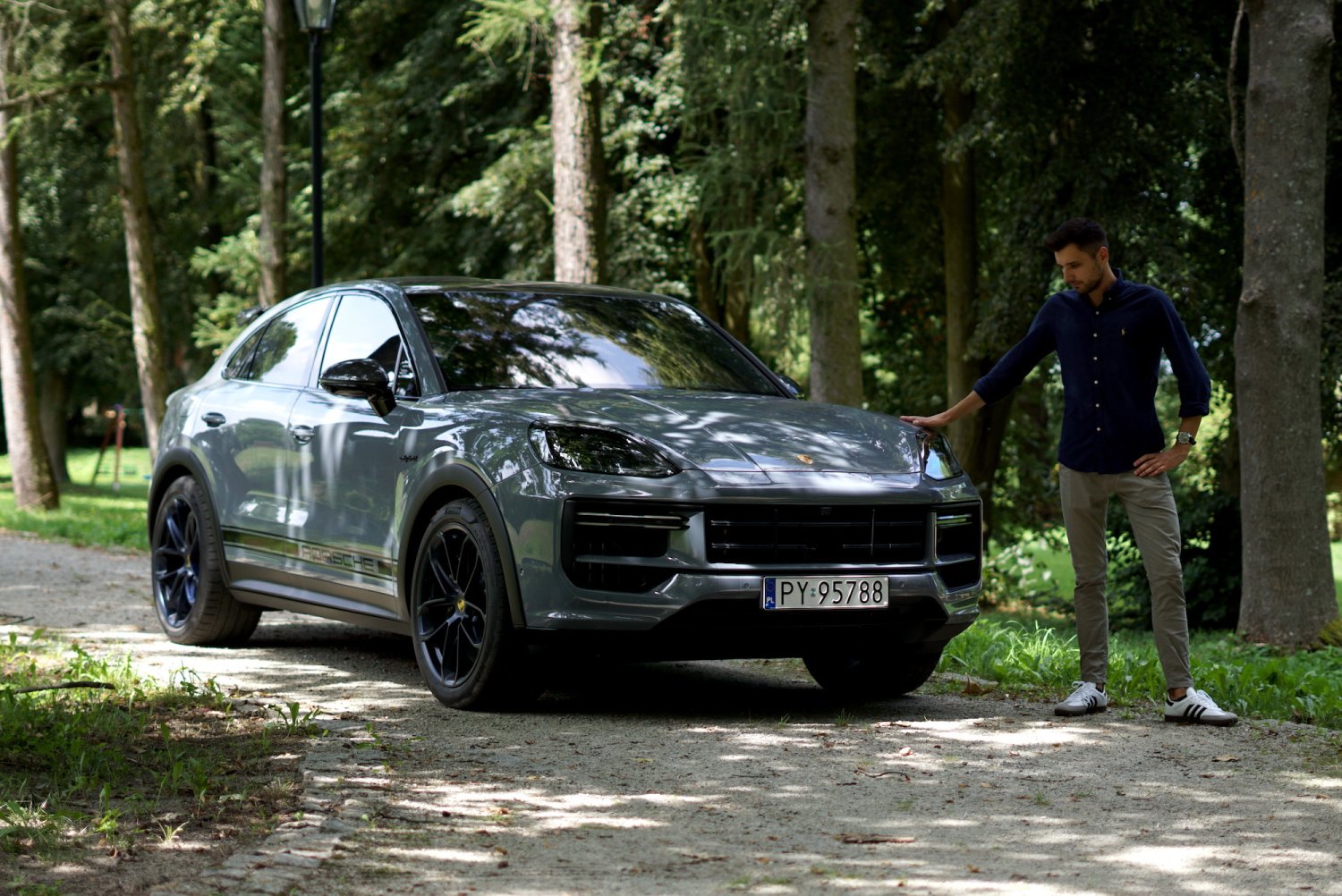 Porsche Cayenne Turbo E-Hybrid Coupé z pakietem GT