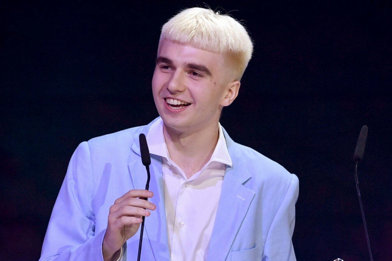 Fan wybudził się przy piosence Maty.