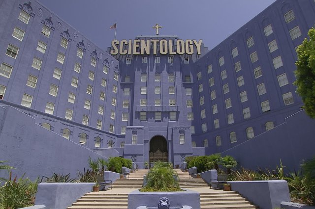 HBO wynajęła nawet zastęp 160 prawników, którzy mieli zabezpieczyć stację przed groźbą wypłaty Scjentologom wielomilionowego odszkodowania.