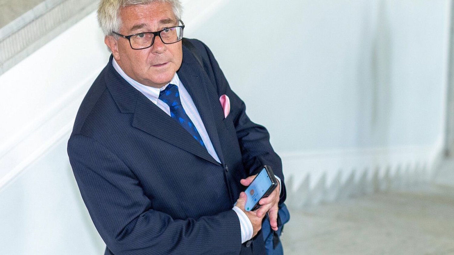 Ryszard Czarnecki deklarował, że do Brukseli jeździł m.in. wyścigowym motocyklem, chińskimi skuterami i ciężarówką