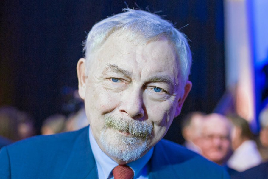 Mateusz Morawiecki musi w ciągu 48 godzin przeprosić Jacka Majchrowskiego za swoje słowa o smogu.