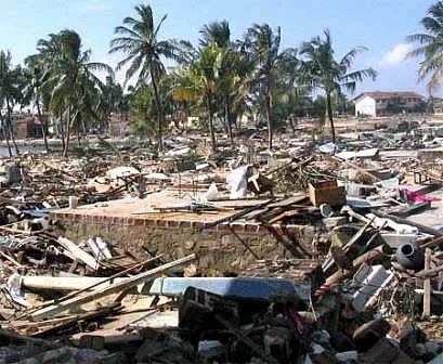 Tsunami w grudniu 2004 roku pochłonęło ćwierć miliona ofiar w Indonezjii, na Sri Lance, w Indiach i Tajlandii.