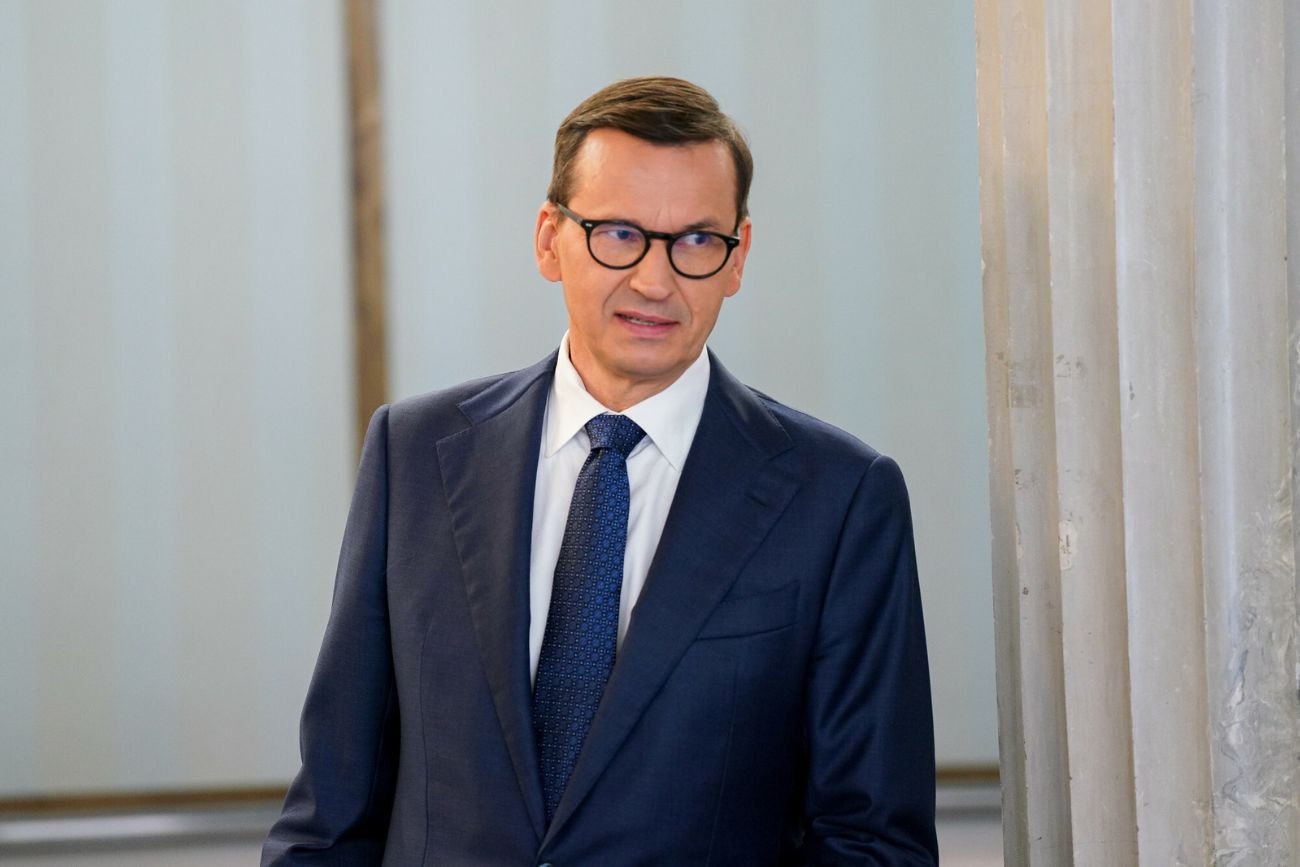 Morawiecki wykorzystał problemy Polaków w Libanie. Tak dogryzł Hołowni