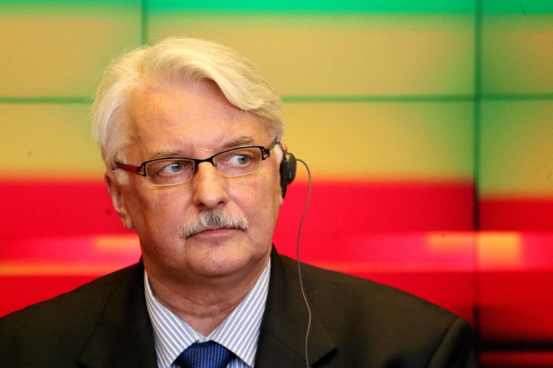 Minister Waszczykowski zrezygnował z wizyty w Niemczech, bo nie mógłby się wyspać po długich obradach Sejmu.