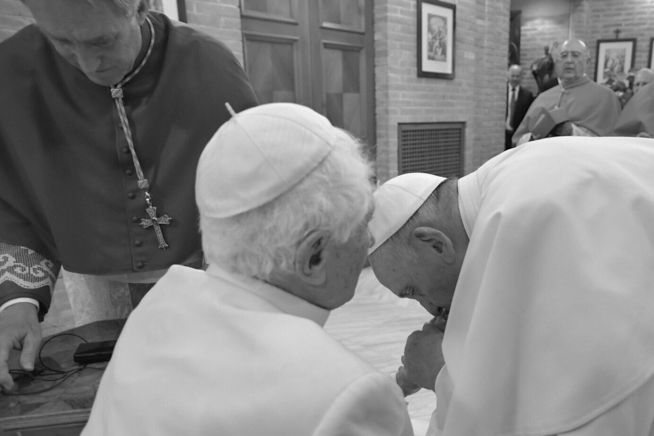 Watykan podał szczegóły pogrzebu Benedykta XVI.