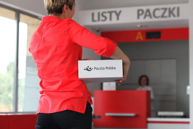 Tradycyjne okienko na poczcie odchodzi do lamusa?