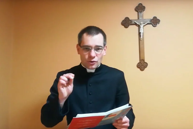Ks. Tomasz Brussy z Poznania "znalazł rozwiązanie" problemu pedofilii w Kościele. Uznał, że winne wszystkiemu jest "homoseksualne lobby".
