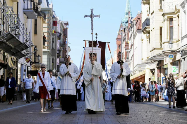 Jak wygląda życie religijne Polaków?
