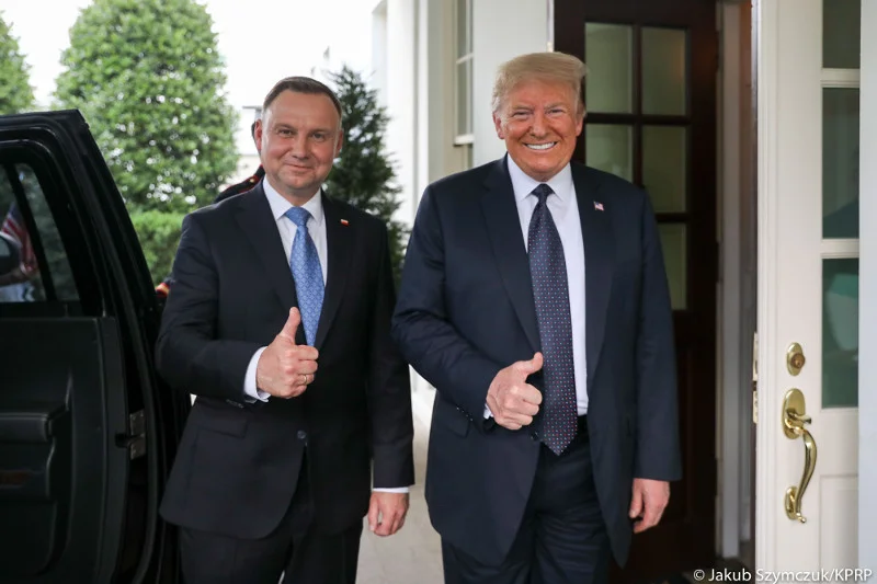 Jaka była mowa ciała Donalda Trumpa? Gesty amerykańskiego przywódcy tłumaczy Daria Domaradzka-Guzik.
