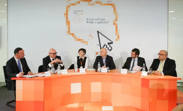 Polacy muszą mieć motywację i wyższe kompetencje do korzystania z nowych technologii.