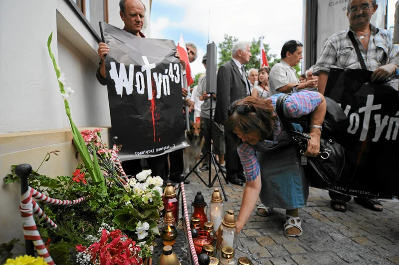 Blisko połowa Polaków nie potrafi wskazać sprawców i ofiary rzezi wołyńskiej.
