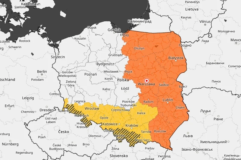 Alerty pierwszego i drugiego stopnia przed burzami i upałami. Stan na 11 lipca.
