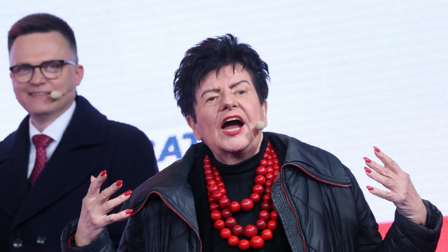 Kuriozum na debacie TV Republiki. Buczenie, gwizdy i... spóźniona Senyszyn Debata w TV Republika to jakiś żart. Buczenie, gwizdy i spóźniona Joanna Senyszyn
