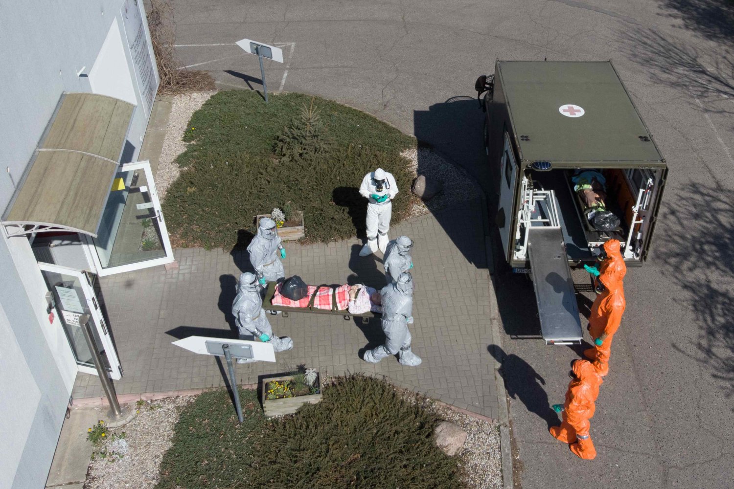 O 219 nowych przypadkach zakażenia koronawirusem poinformował MZ w porannym komunikacie 8 czerwca.