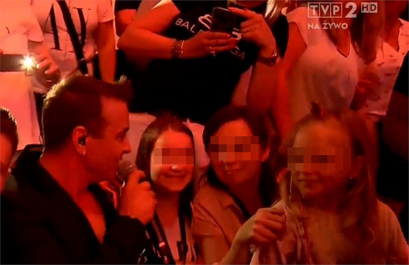 Radosław Liszewski zaśpiewał małej dziewczynce dość nietypowe słowa piosenki.