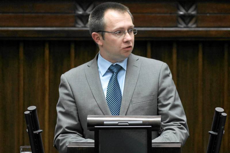 Poseł Solidarnej Polski Piotr Szeliga ofiarą szantażu?