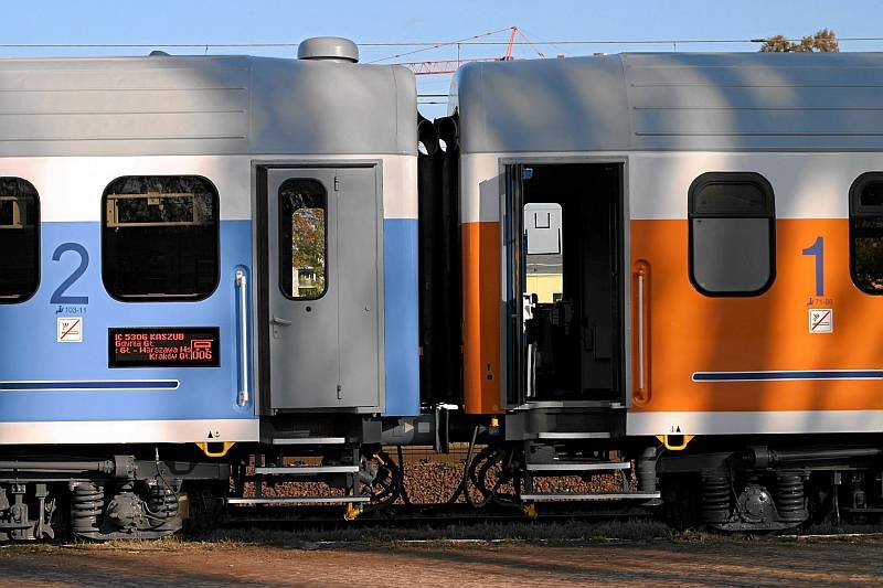 Pociąg TLK został zatrzymany, bo pasażerkę przeraził modlący się muzułmanin, którego wzięła za terrorystę.