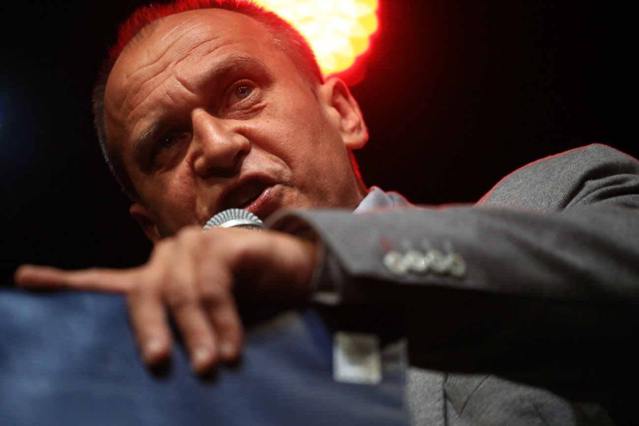 We wtorek Paweł Kukiz poinformował w mediach społecznościowych, że wraz z posłem Jarosławem Sachajko wysyła do Onetu pismo przedprocesowe.