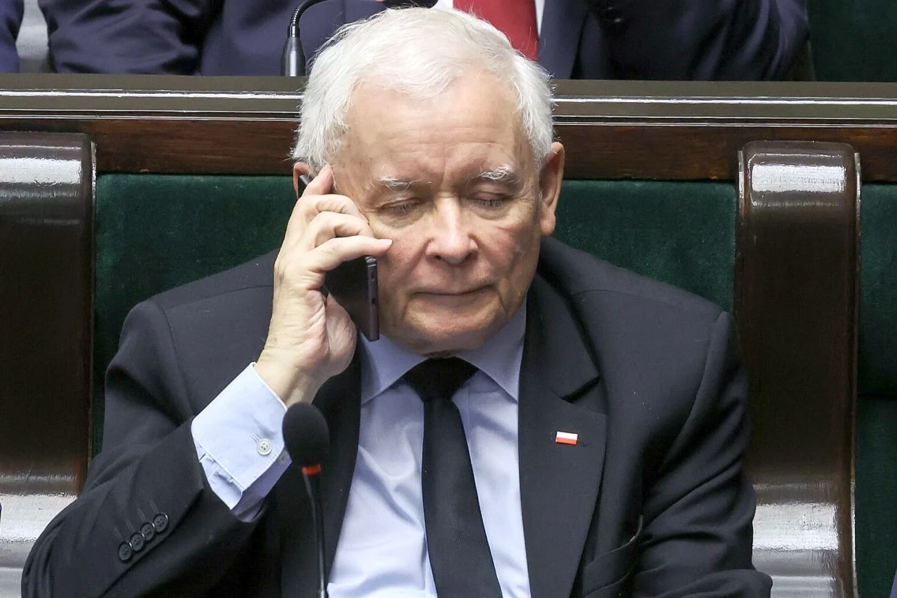 Opowieść Kaczyńskiego o rozmowie telefonicznej ze znajomą nie trzyma realiów, uważa ekspert