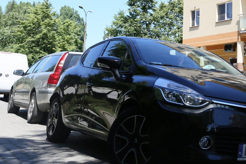 Lokalni politycy boją się utraty wpływów do gminnych kas i chcą, żeby straż nadal łapała kierowców na fotoradary.