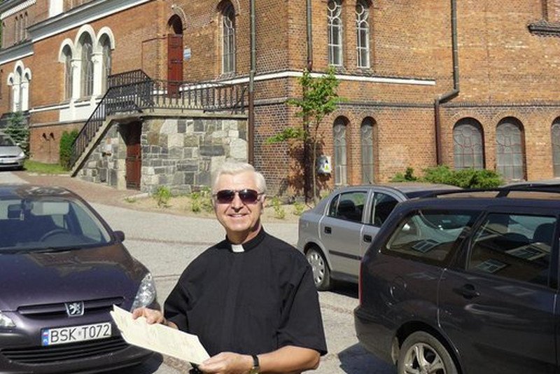 Ks. proboszcz Jan Wierzbicki z Białegostoku zamieścił w sieci instrukcję, jak się zachować w kościele.