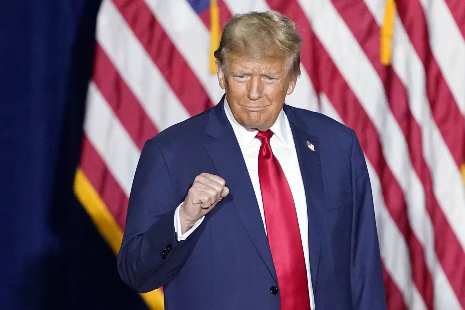 Zdecydowane zwycięstwo Trumpa w Iowa. To pierwszy taki kandydat w historii