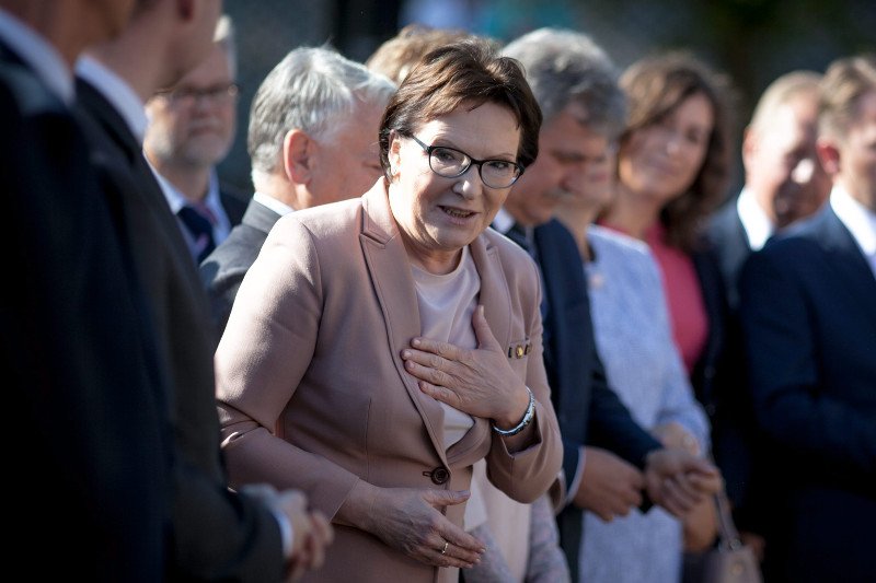 Udaremniono zamach na Ewę Kopacz - donosi "SE". Służby odnalazły granatnik na trasie rządowej delegacji