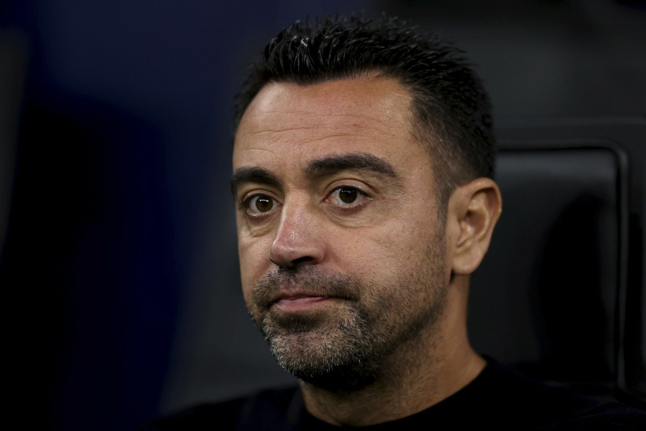 Xavi w ostatnich dniach jest pod dużą presją. Po kiepskich wynikach w Lidze Mistrzów Barca przegrała z Realem 1:3.