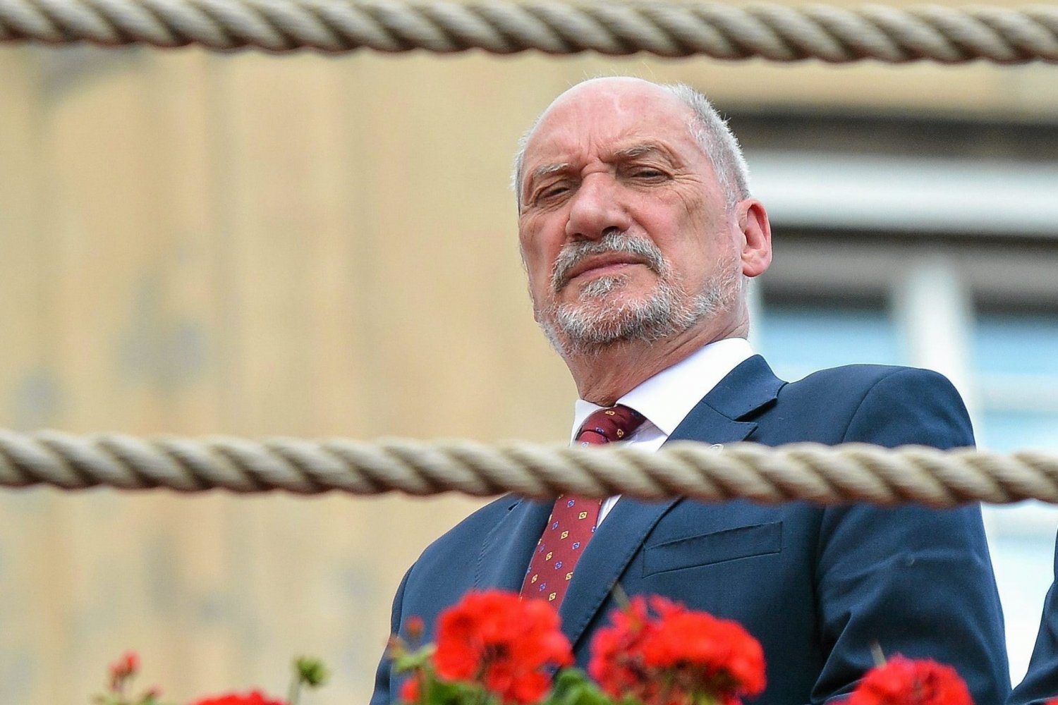 To kolejne oskarżenia o niejasne kontakty Antoniego Macierewicza z Kremlem.