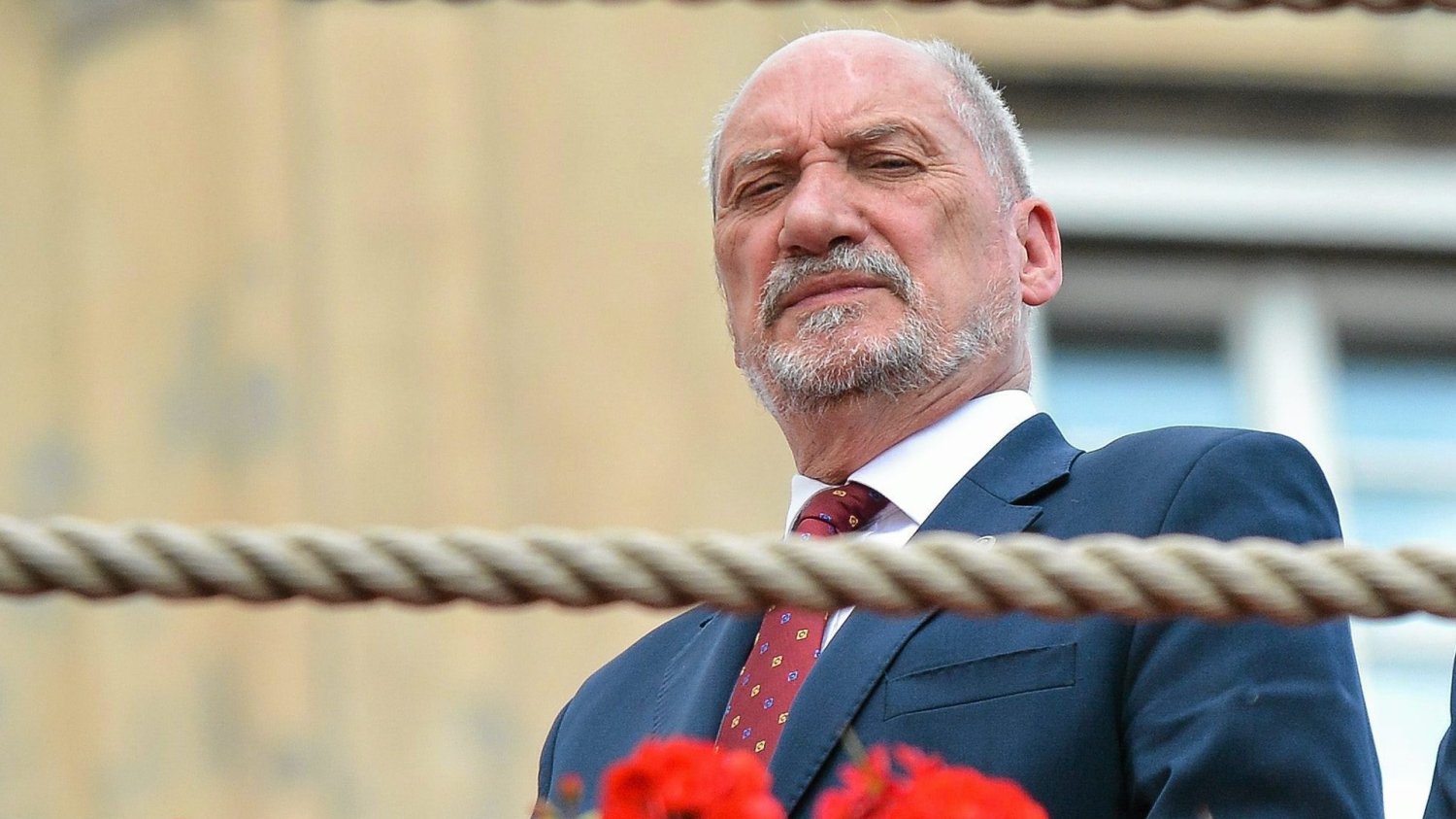 To kolejne oskarżenia o niejasne kontakty Antoniego Macierewicza z Kremlem.
