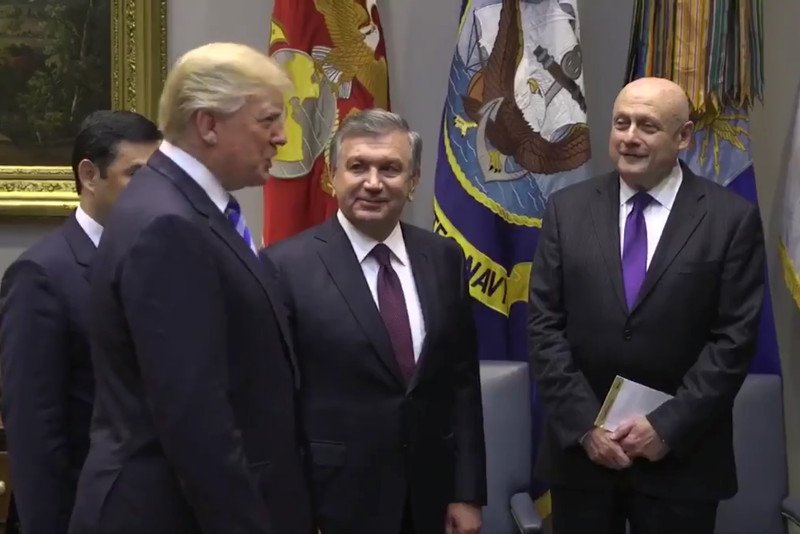 Prezydent Trump spotkał się z prezydentem Uzbekistanu.