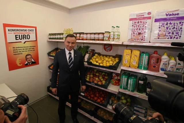 Zapowiedź nowego podatku dla handlu detalicznego to pomysł jeszcze z kampanii wyborczej prezydenta Andrzeja Dudy