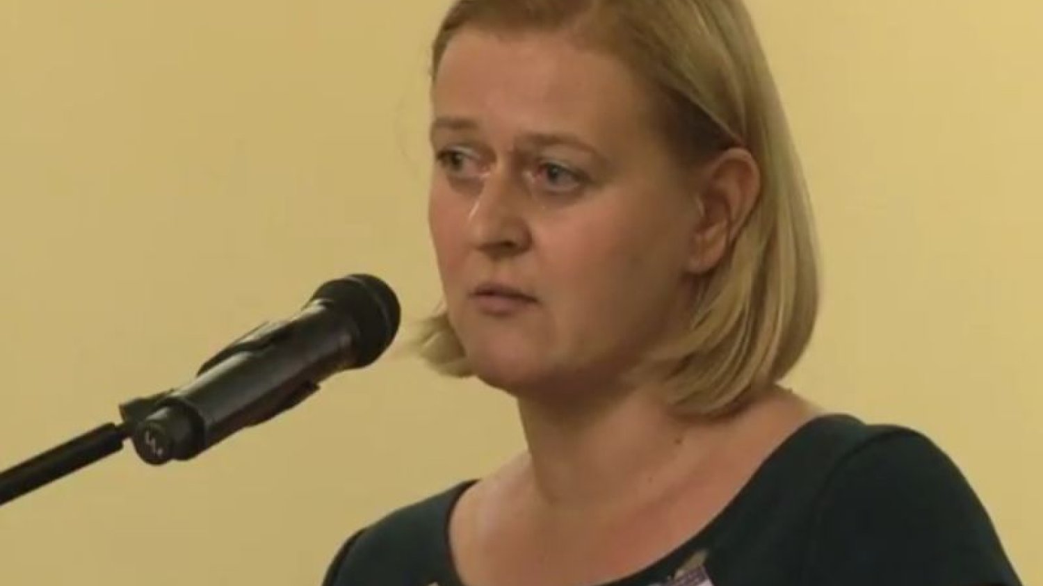 Okazuje się, że nie tylko wymiana wiceprezesów Sądu Okręgowego w Warszawie jest kontrowersyjna. Zagadkowa jest też znajomość nowej prezes Sądu z wiceministrem sprawiedliwości.