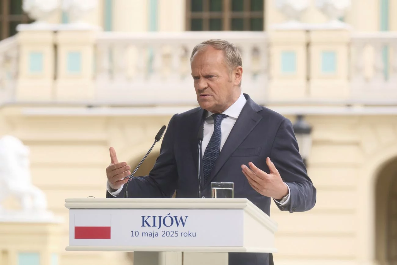 To pytanie zadaje wiele osób. Ukraińcy wyjaśniają, dlaczego Tusk jechał w innym wagonie. Tusk w innym wagonie niż europejscy liderzy. Ukraińska strona wyjaśnia.