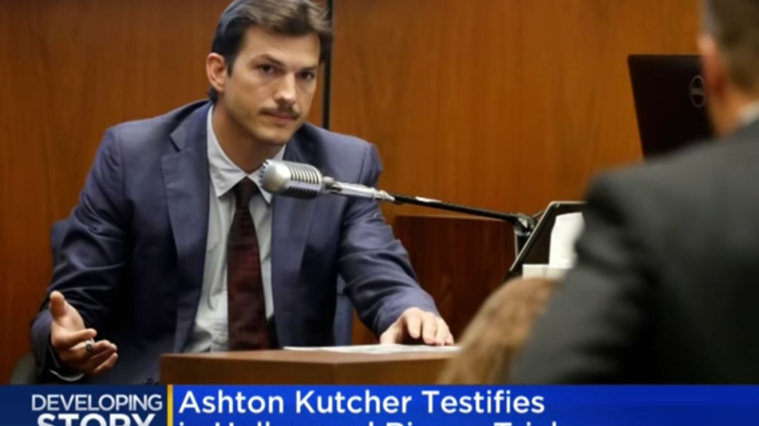 Ashton Kutcher zeznawał w sądzie jako świadek w sprawie "Hollywoodzkiego Rozpruwacza". Morderca zabił jego koleżankę w 2001 r., kiedy aktor był gwiazdą serialu "Różowe lata 70."