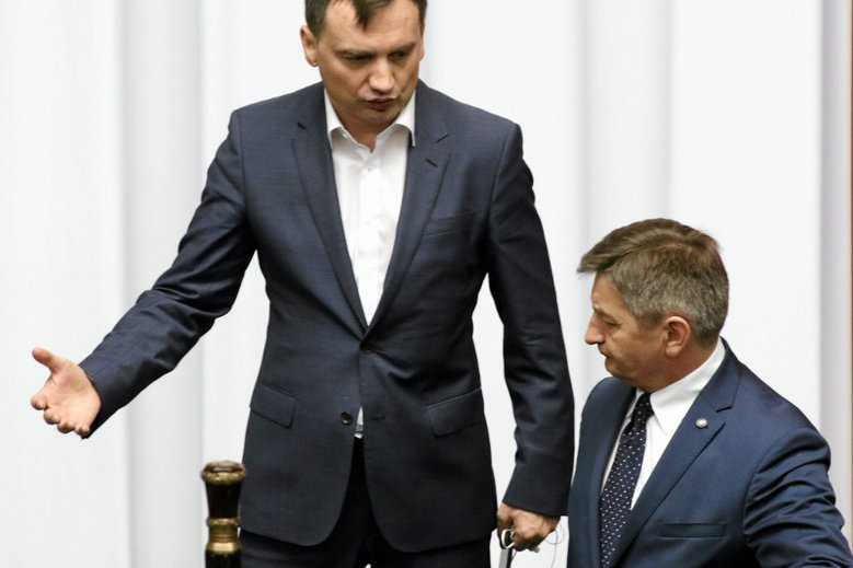 Prokuratura wszczęła postępowanie w sprawie wykorzystywania przez Marka Kuchcińskiego rządowego samolotu.