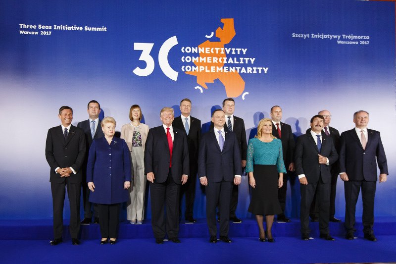 Po inicjatywie Trójmorza/Międzymorza zostały tylko zdjęcia. Polska została zupełnie sama.