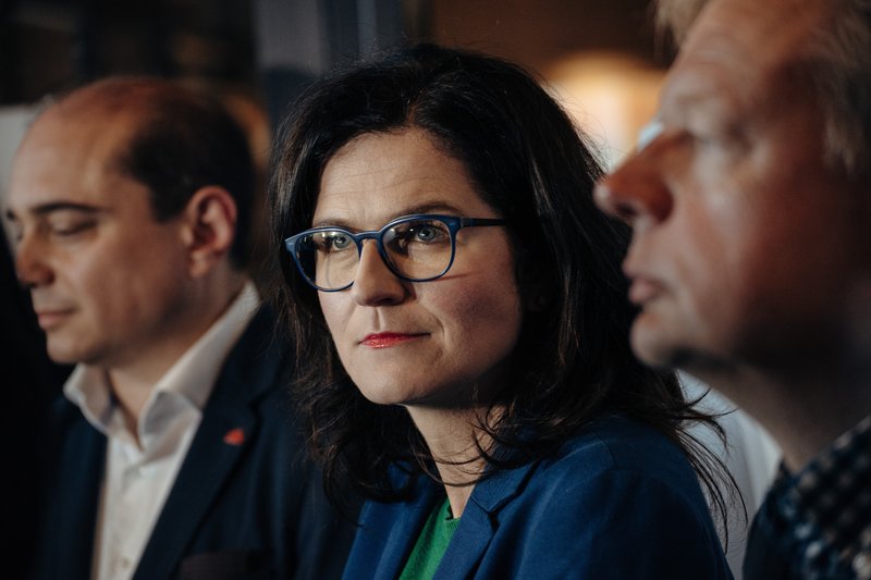 Prezydent Gdańska Aleksandra Dulkiewicz poinformowała na konferencji prasowej, że rząd PiS obciął dotację dla Europejskiego Centrum Solidarności.