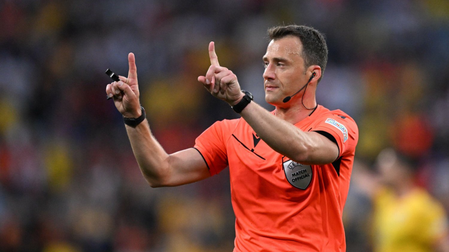 Felix Zwayer w 2005 r. został oskarżony o to, że w 2. Bundeslidze przyjął 300 euro łapówki
