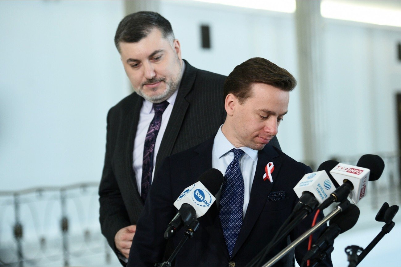 Artur Dziambor w Konfederacji w towarzystwie Krzysztofa Bosaka.