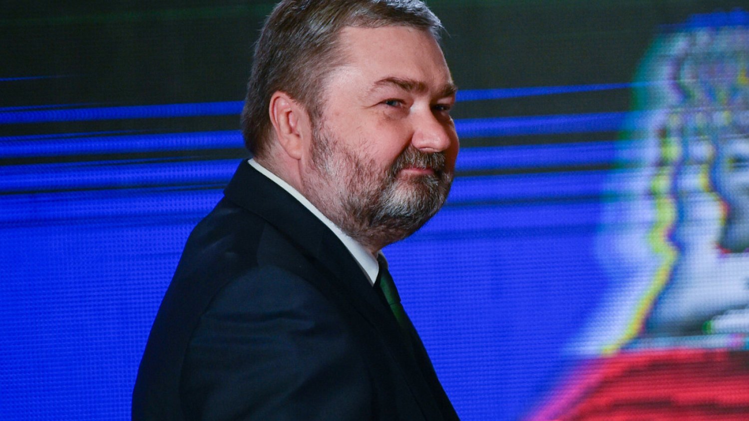 Karol Karski nie będzie już dłużej kwestorem Parlamentu Europejskiego.