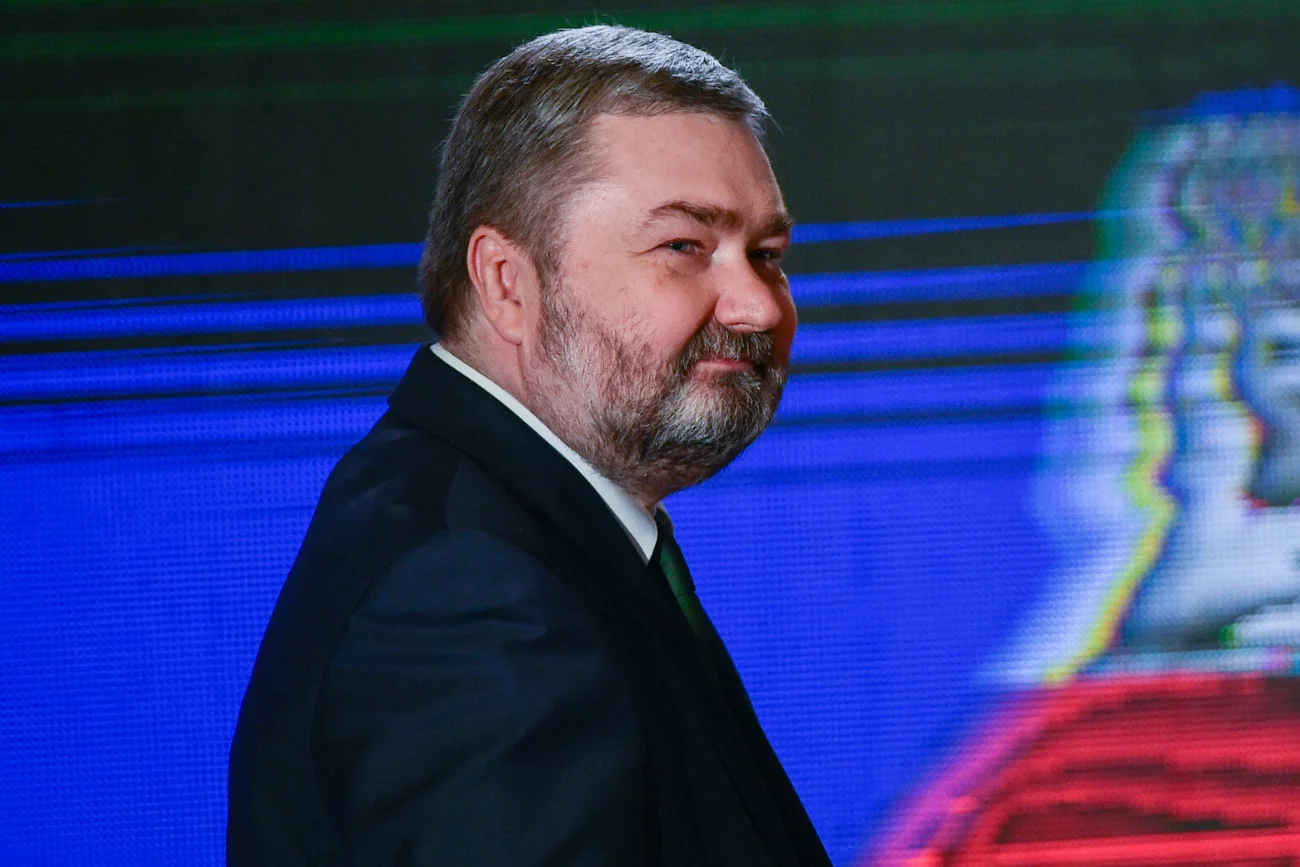 Karol Karski nie będzie już dłużej kwestorem Parlamentu Europejskiego.