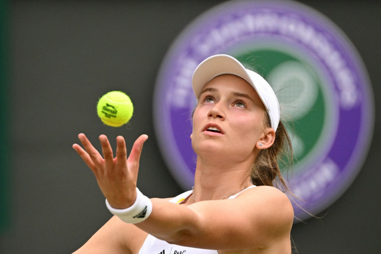 Sukces Jeleny Rybakiny w turnieju w Londynie może okazać się niezwykłym scenariuszem tegorocznego Wimbledonu.