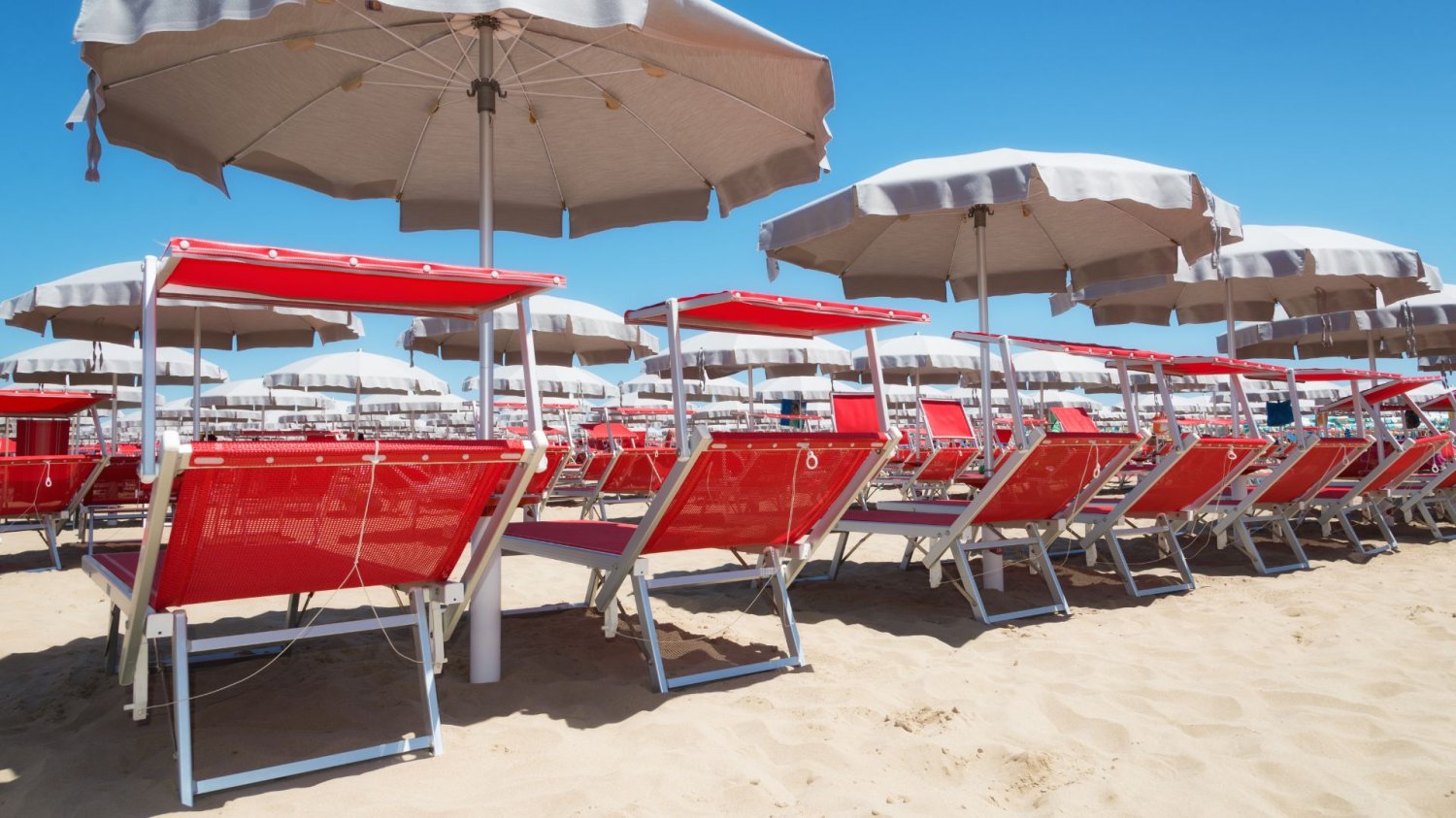 Kilkanaście tysięcy złotych za leżak na plaży we Włoszech